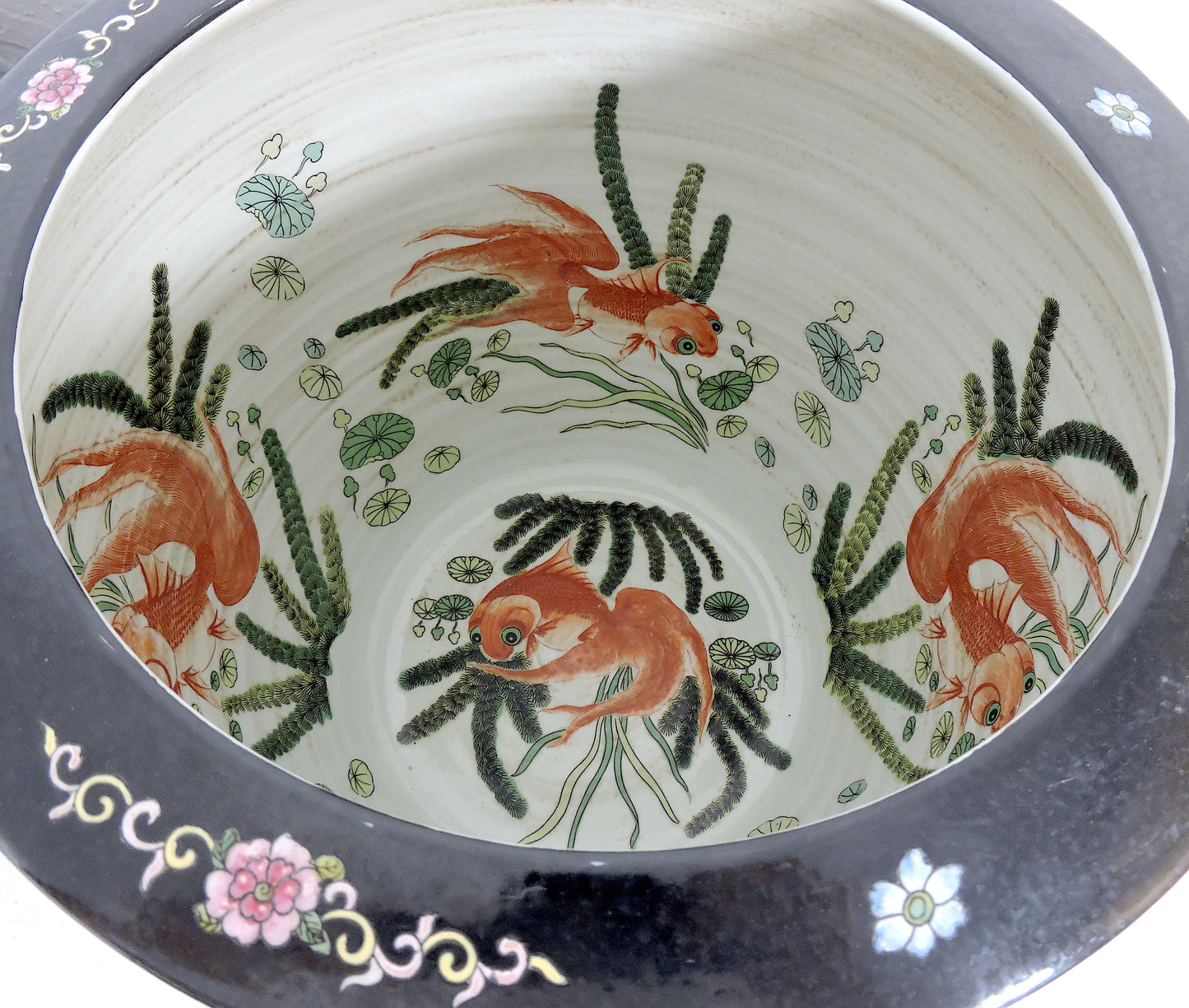 Early 20th Century Family Noire Black Chinese Porcelain Planters With Goldfish & Phoenix Birds - a Pair, on Rosewood Stands