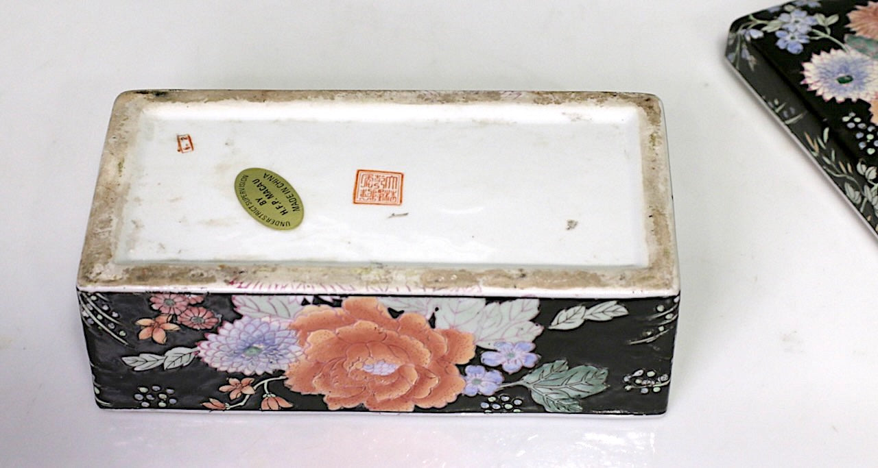 Vintage Chinese Famille Noire (Black) Porcelain Dresser Box with Orange Flowers, Qianlong Mark