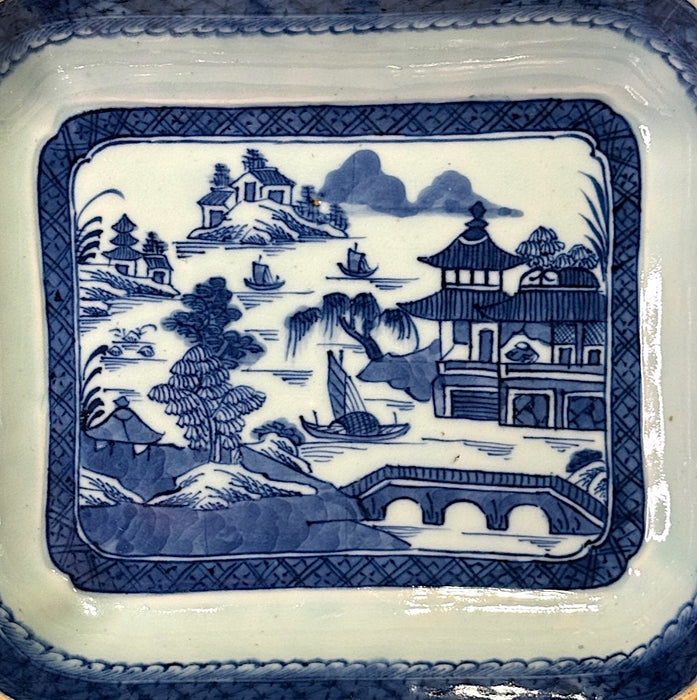 Antique Chinese Export 19th C. Blue & White Willow Pattern Canton Porcelain Bowl