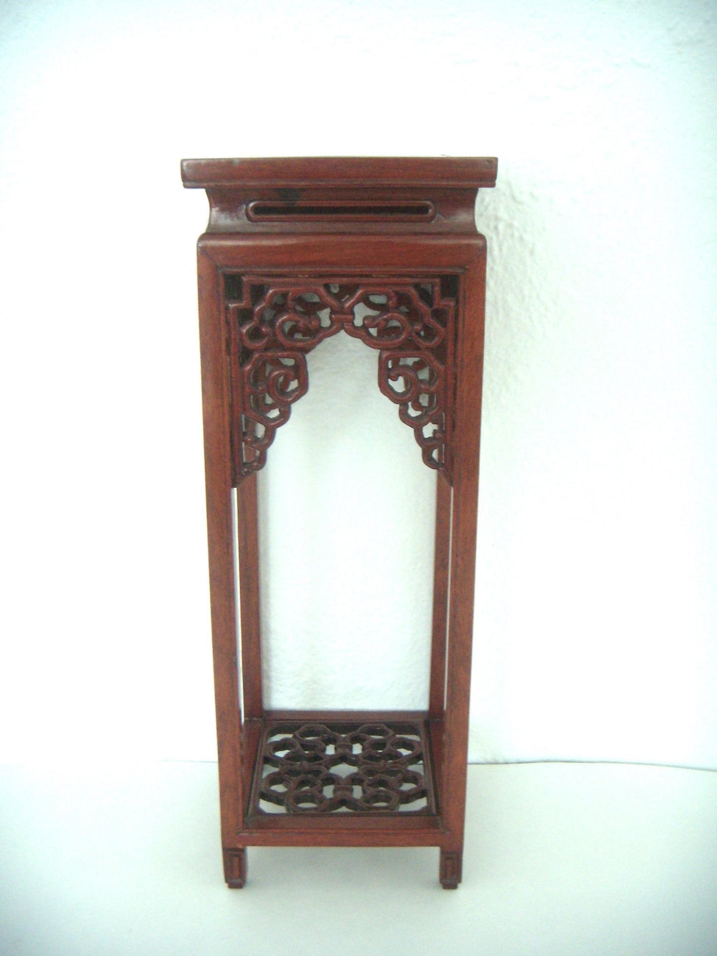 Fine Vintage 'Ming' Style Chinese Solid Rosewood Curio Display Pedestal / Stand