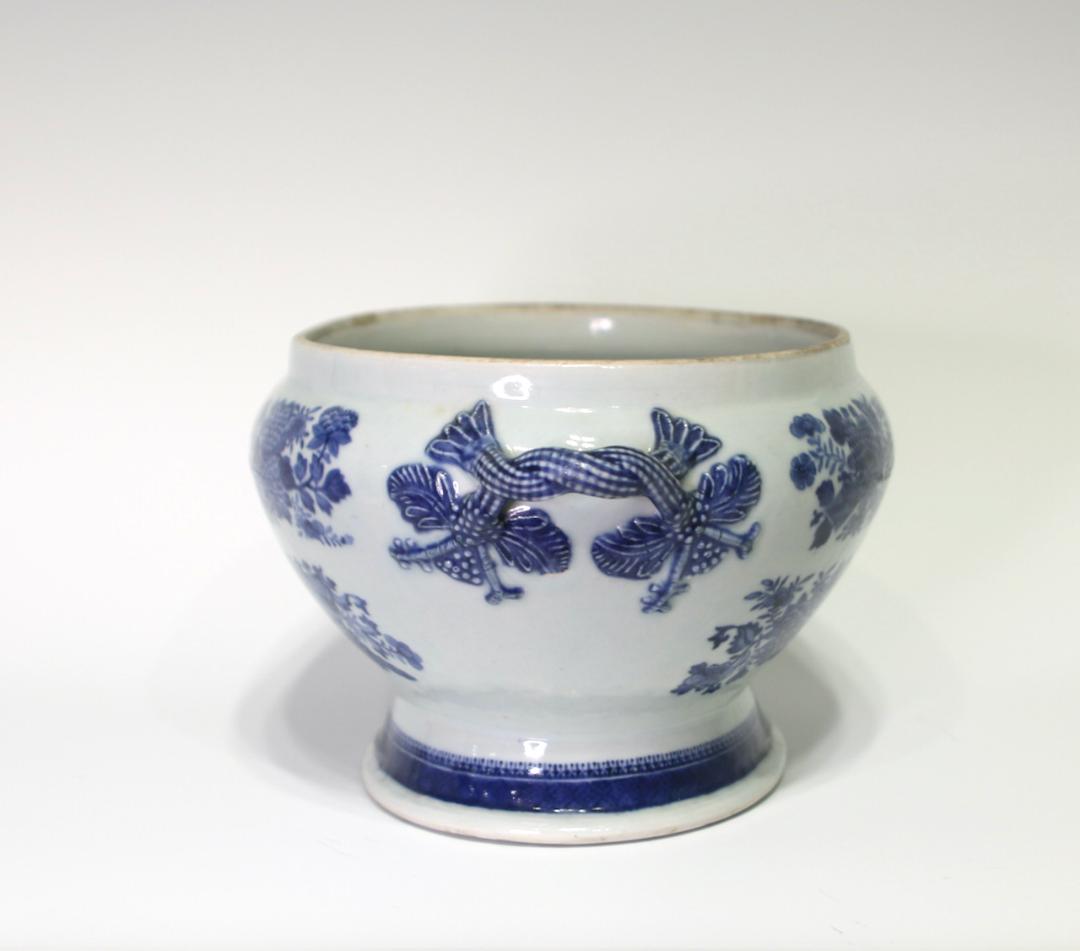 Antique Fitzhugh Pattern Chinese Blue & White Porcelain Export Planter